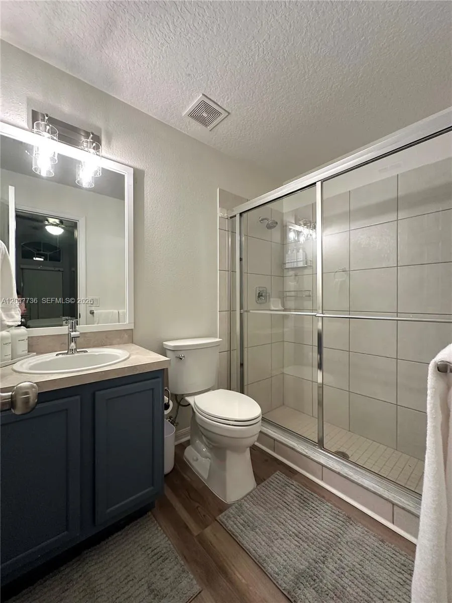 307 Fox Loop Davenport, FL 33837
