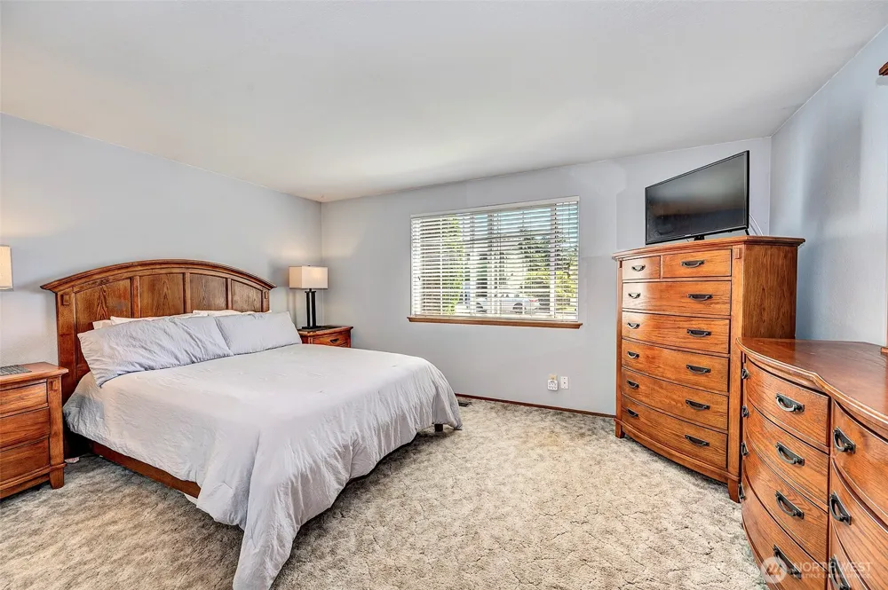 29707 32nd Place S Auburn, WA 98001