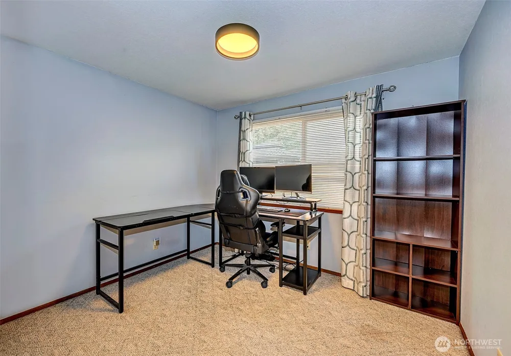 29707 32nd Place S Auburn, WA 98001