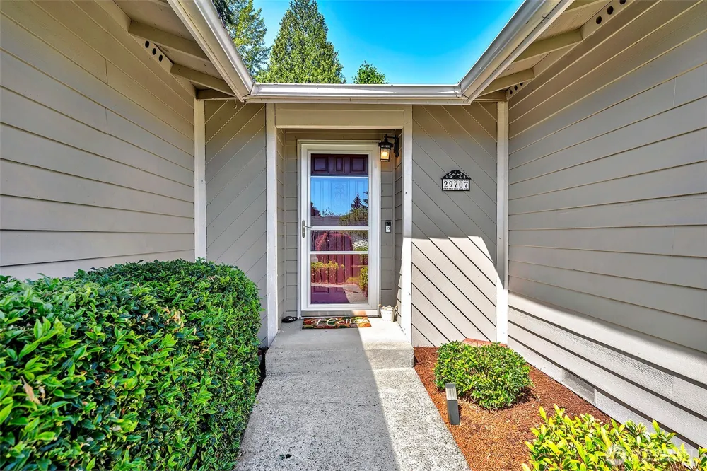 29707 32nd Place S Auburn, WA 98001