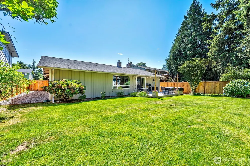 29707 32nd Place S Auburn, WA 98001
