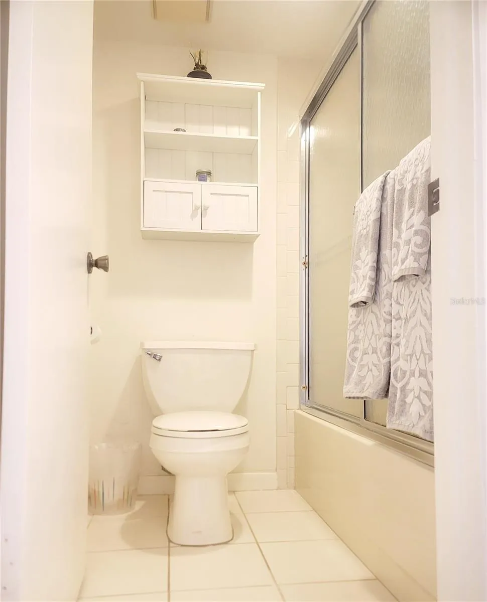 4535 LONGWATER CHASE #18 Sarasota, FL 34235