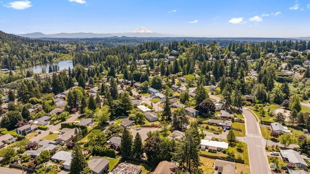 12610 SE 73rd Place Newcastle, WA 98056