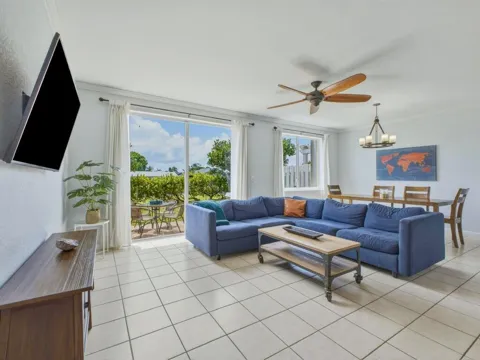 3028 EVERGREEN CIRCLE