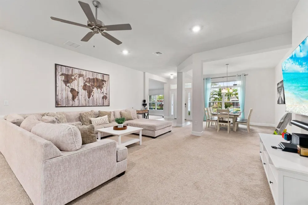8324 Amalfi Circle Fort Pierce, FL 34951