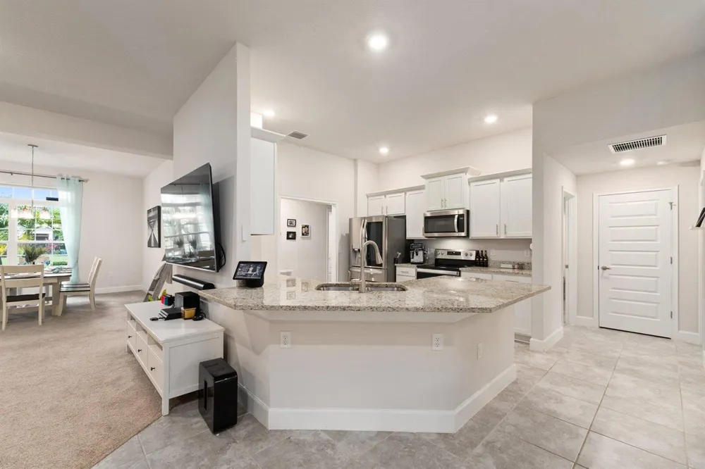 8324 Amalfi Circle Fort Pierce, FL 34951