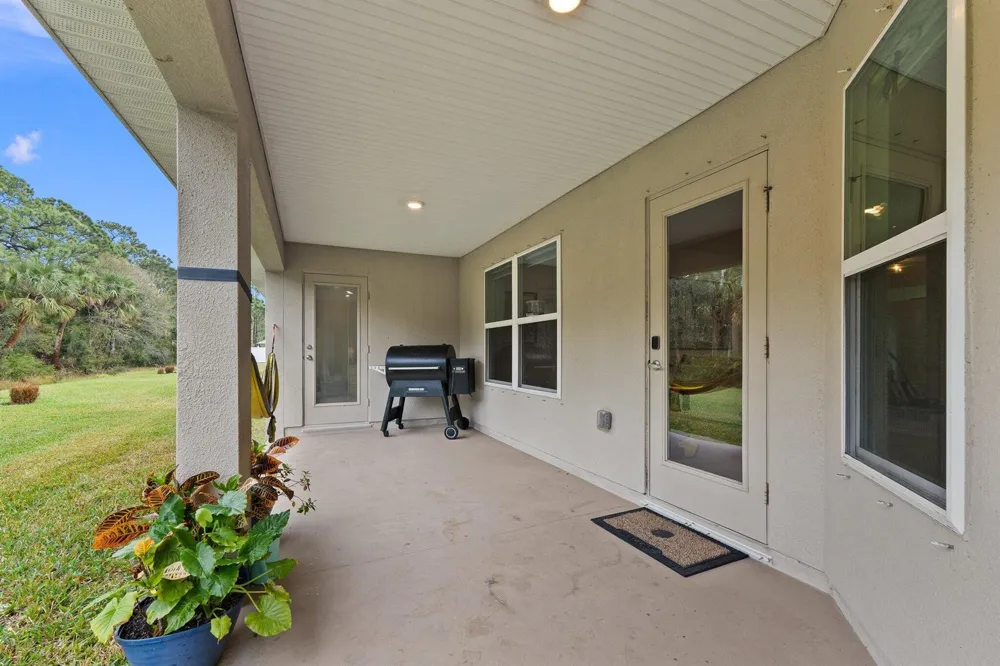 8324 Amalfi Circle Fort Pierce, FL 34951