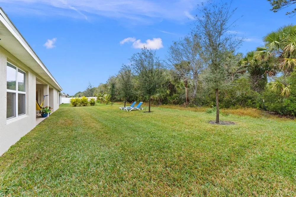 8324 Amalfi Circle Fort Pierce, FL 34951
