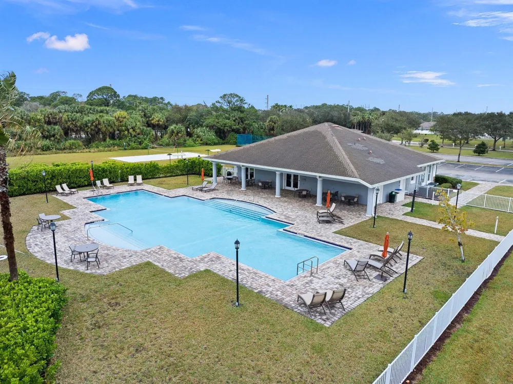 8324 Amalfi Circle Fort Pierce, FL 34951