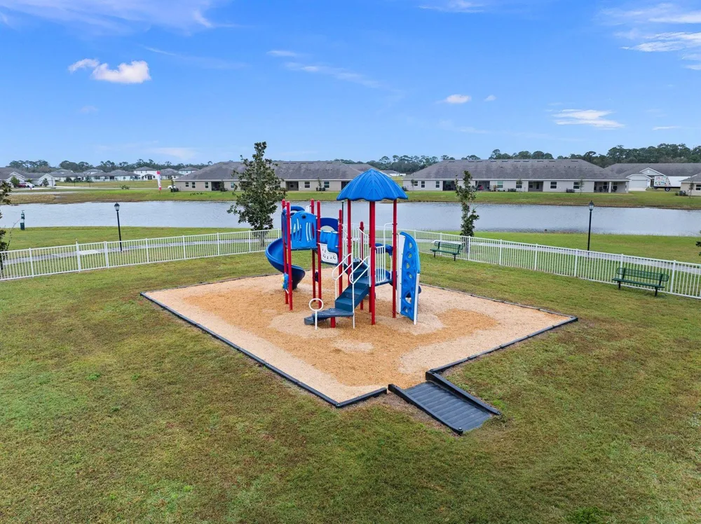 8324 Amalfi Circle Fort Pierce, FL 34951