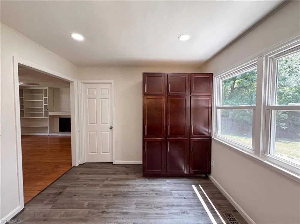 800 Edinburgh Drive Jamestown, NC 27282