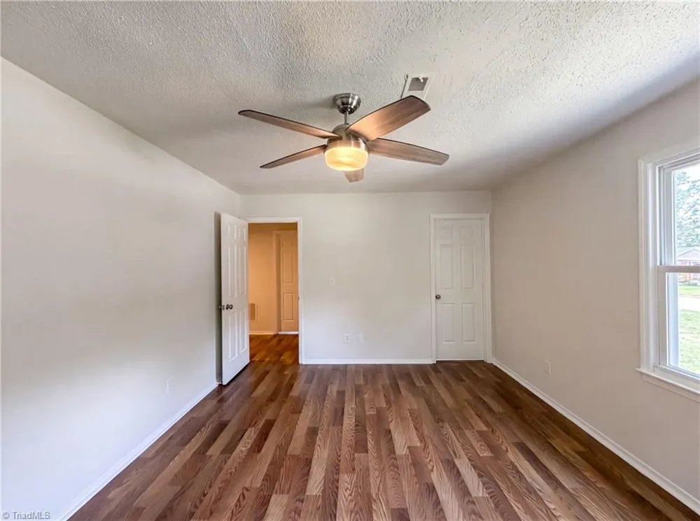 800 Edinburgh Drive Jamestown, NC 27282
