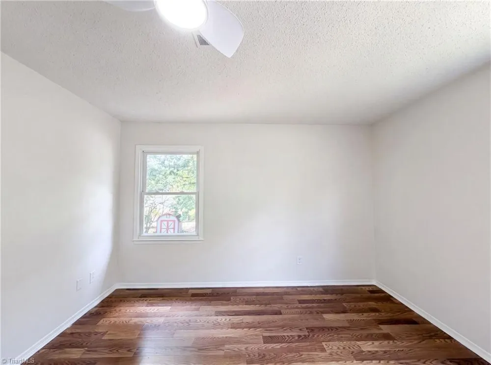 800 Edinburgh Drive Jamestown, NC 27282