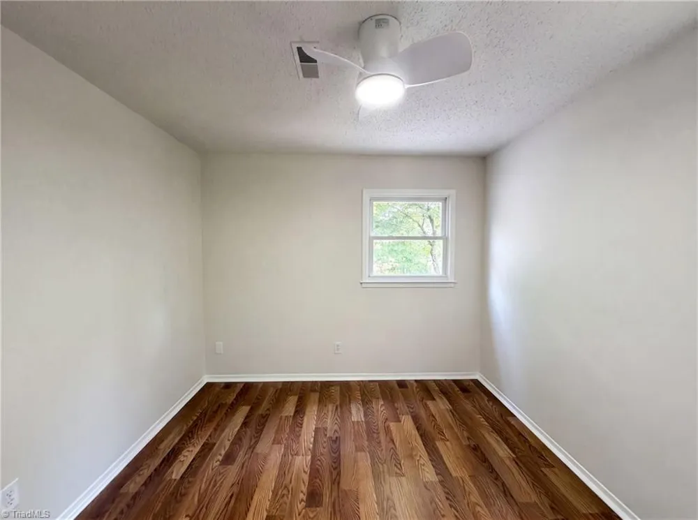800 Edinburgh Drive Jamestown, NC 27282