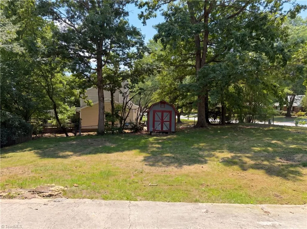 800 Edinburgh Drive Jamestown, NC 27282