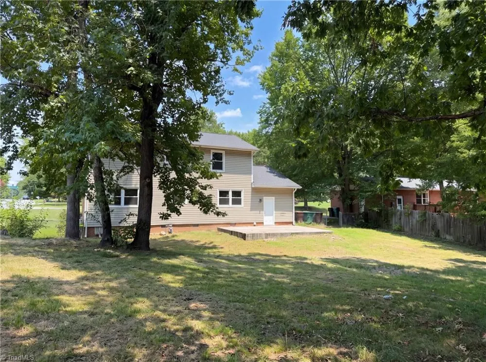 800 Edinburgh Drive Jamestown, NC 27282