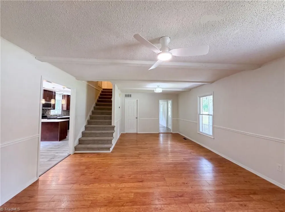 800 Edinburgh Drive Jamestown, NC 27282