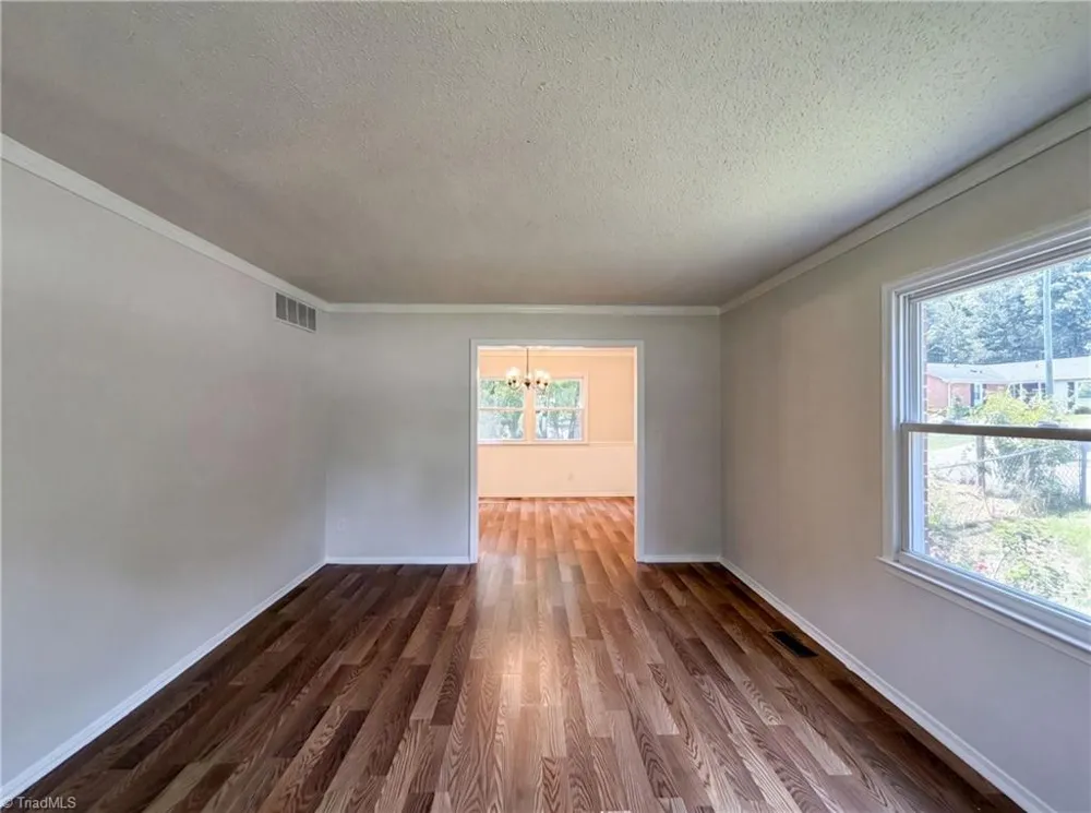800 Edinburgh Drive Jamestown, NC 27282
