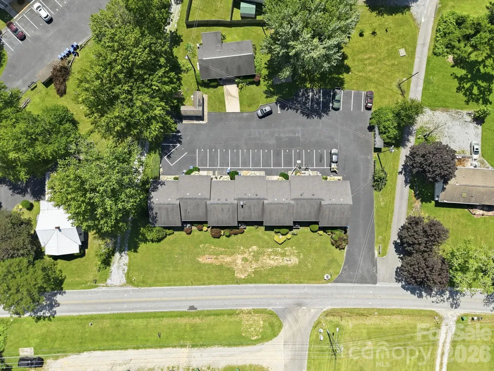 5 Country Gardens Drive Fletcher, NC 28732