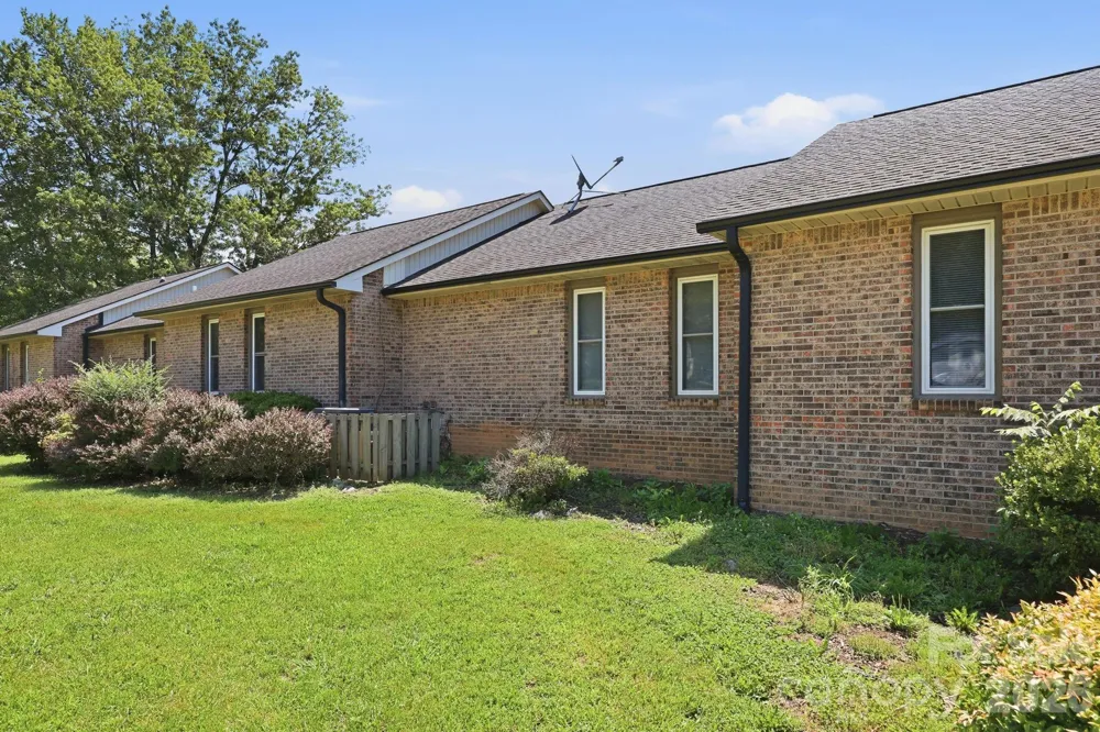 5 Country Gardens Drive Fletcher, NC 28732