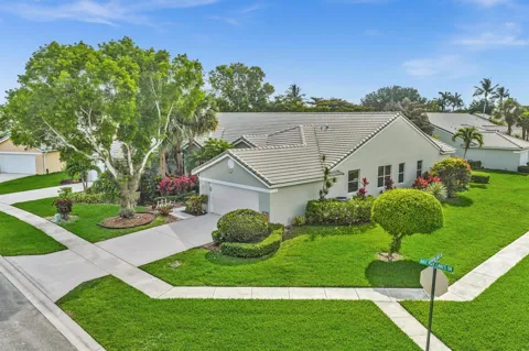 8914 Brittany Lakes Drive