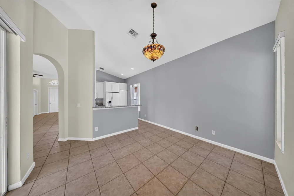 5743 Sunberry Circle Fort Pierce, FL 34951