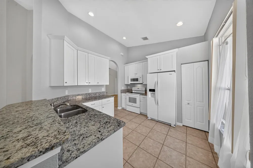 5743 Sunberry Circle Fort Pierce, FL 34951