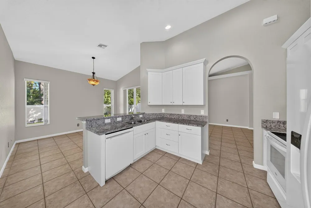 5743 Sunberry Circle Fort Pierce, FL 34951