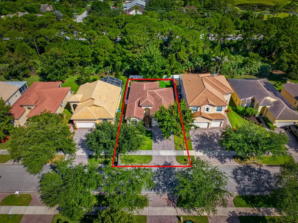 5743 Sunberry Circle Fort Pierce, FL 34951