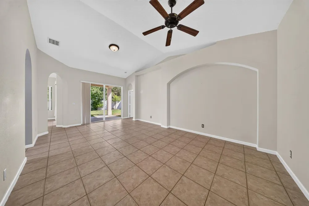 5743 Sunberry Circle Fort Pierce, FL 34951