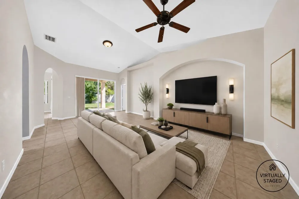 5743 Sunberry Circle Fort Pierce, FL 34951