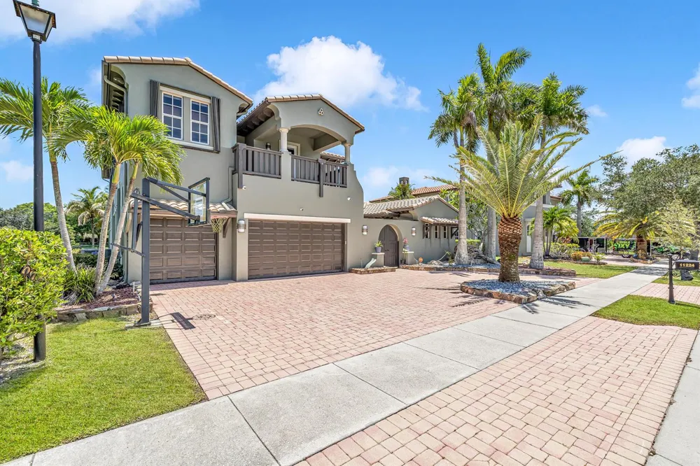 11224 NW 77th Place Parkland, FL 33076
