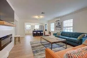 475 Seabrook Road Tequesta, FL 33469