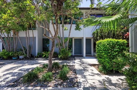 3900 NE 18TH AVENUE #13C