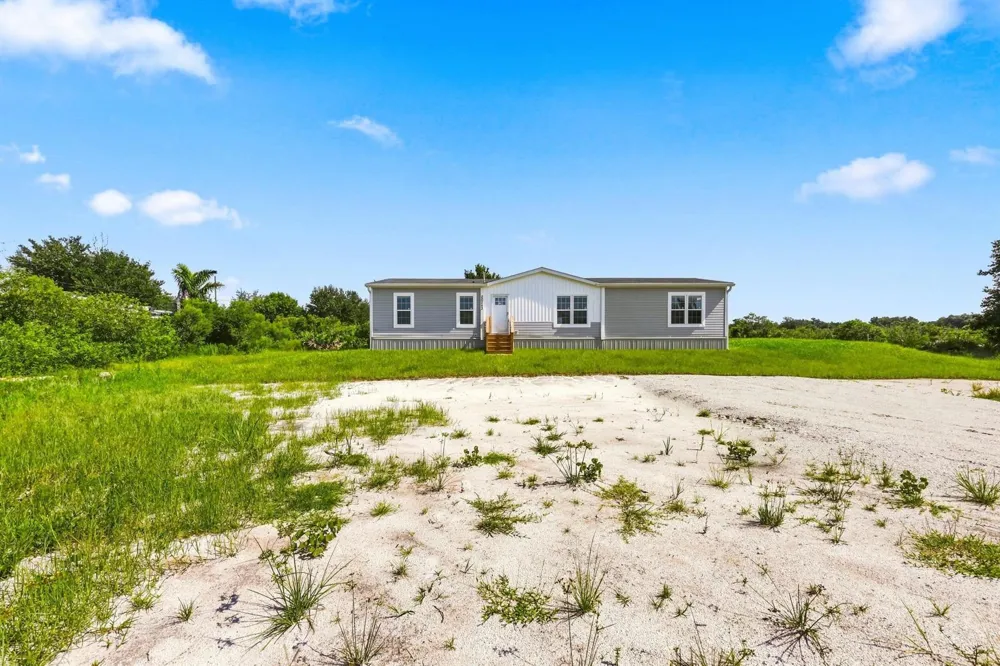 20263 NW 304TH STREET Okeechobee, FL 34972