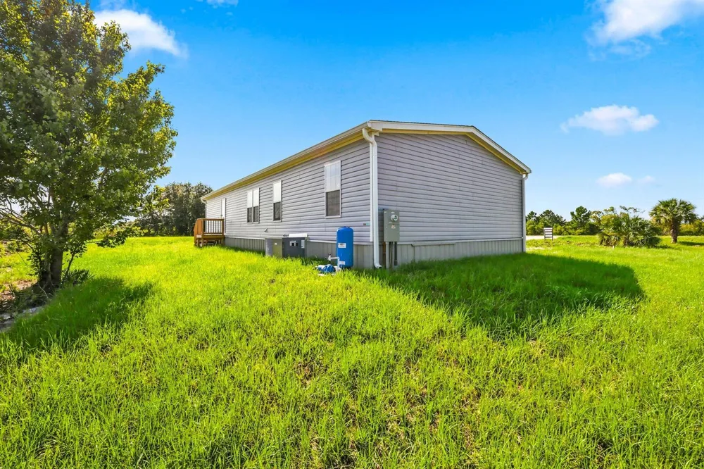 20263 NW 304TH STREET Okeechobee, FL 34972