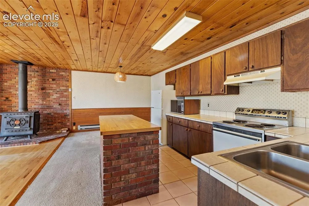 274 Pinecrest Road Woodland Park, CO 80863