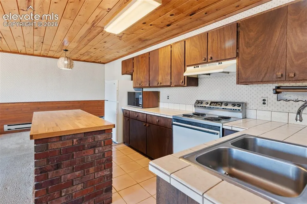 274 Pinecrest Road Woodland Park, CO 80863