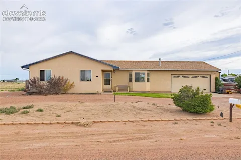 1128 E Rustic Drive