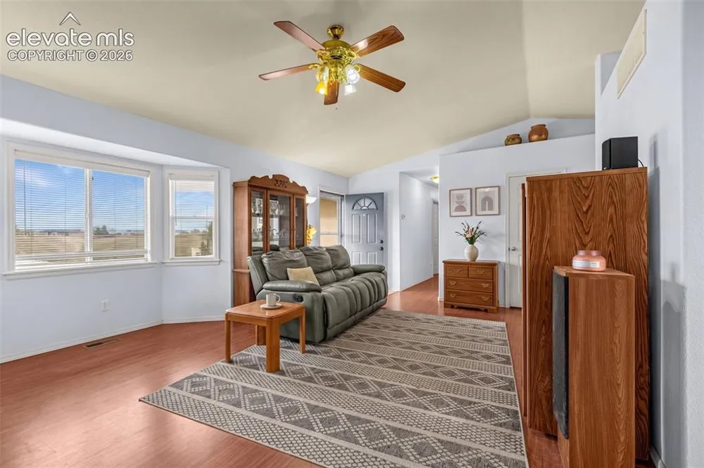 1128 E Rustic Drive Pueblo, CO 81007