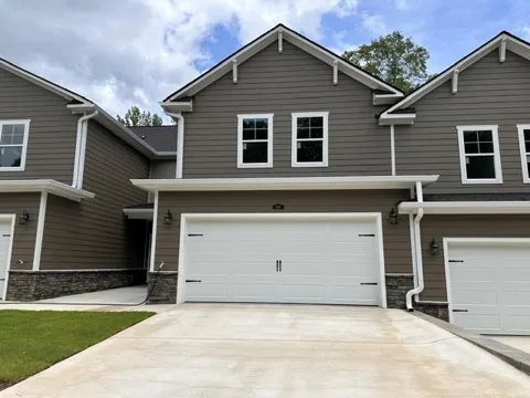 #9, 1442 Grove Park Drive #009