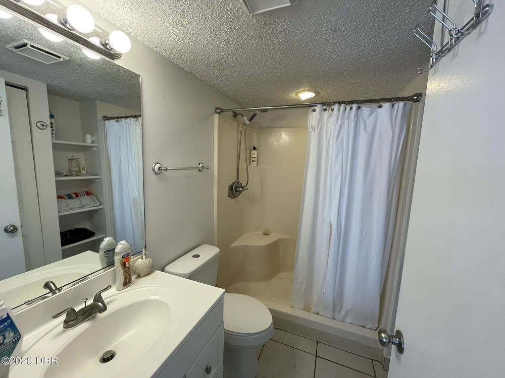 2390 Ocean Shore Boulevard #402 Ormond Beach, FL 32176