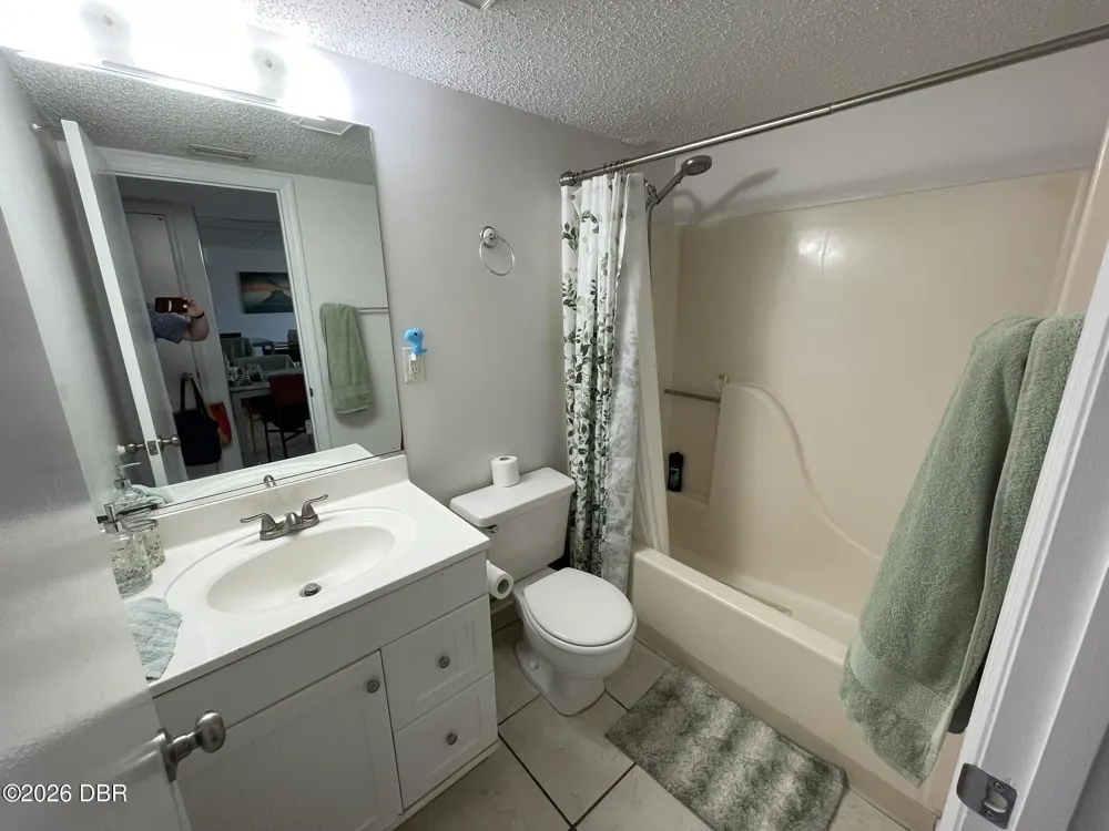 2390 Ocean Shore Boulevard #402 Ormond Beach, FL 32176