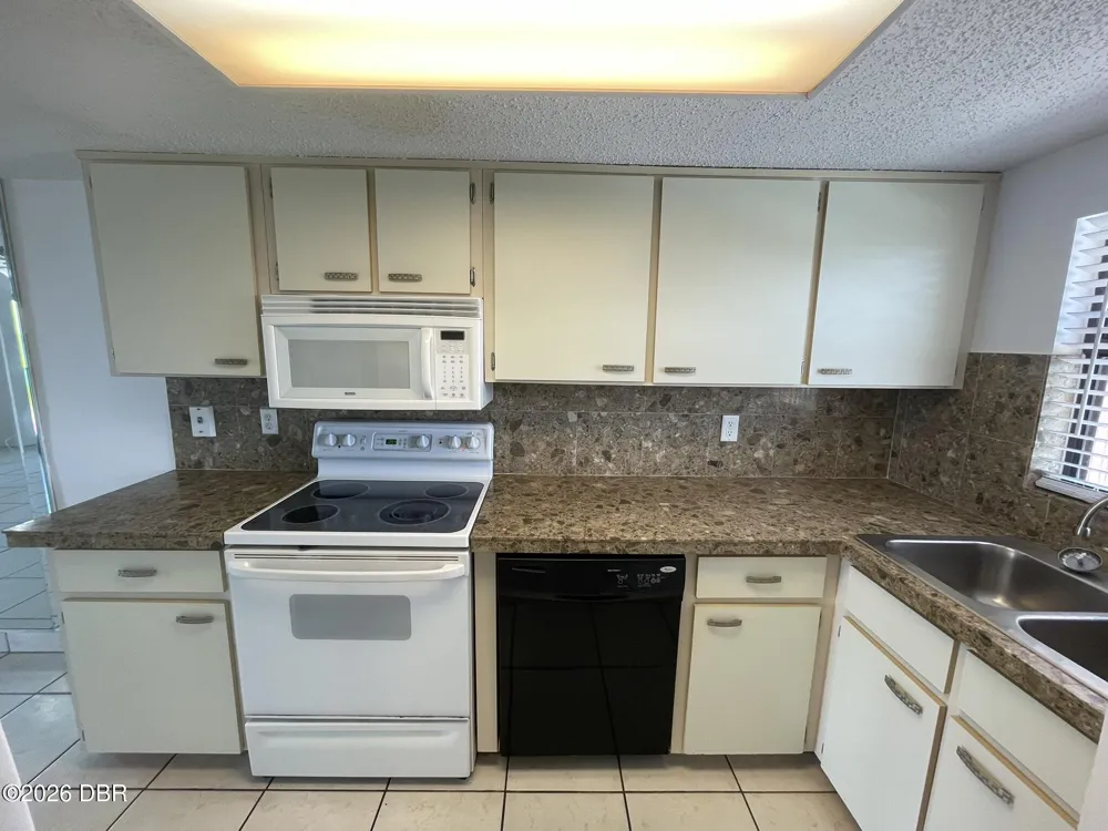 2390 Ocean Shore Boulevard #402 Ormond Beach, FL 32176