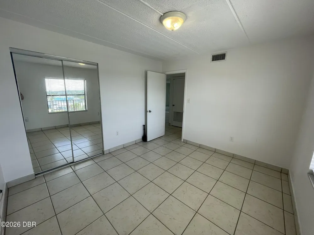 2390 Ocean Shore Boulevard #402 Ormond Beach, FL 32176