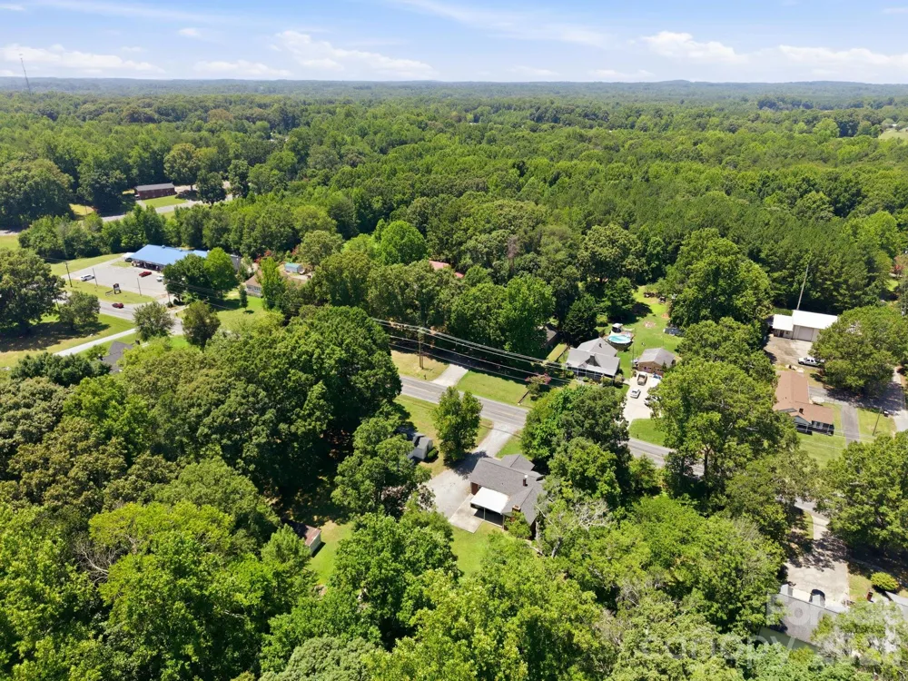 8285 Us Highway 52 Highway Rockwell, NC 28138