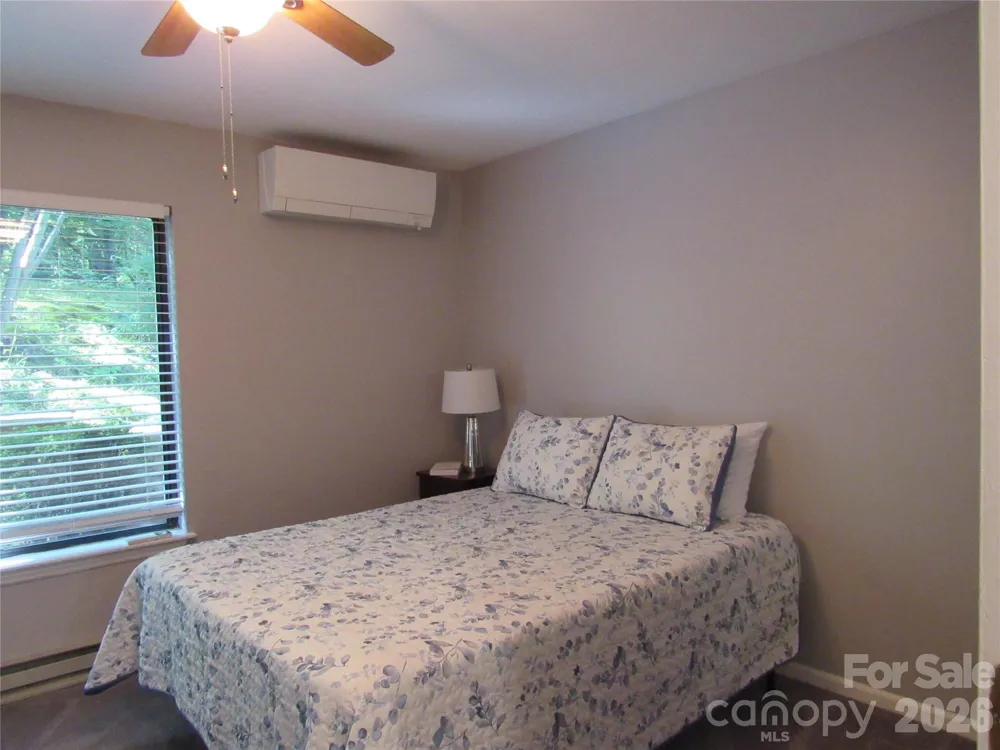6 Woodlands Drive Black Mountain, NC 28711