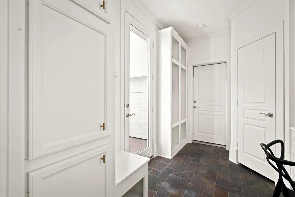 3925 Arnold Street West University Place, TX 77005