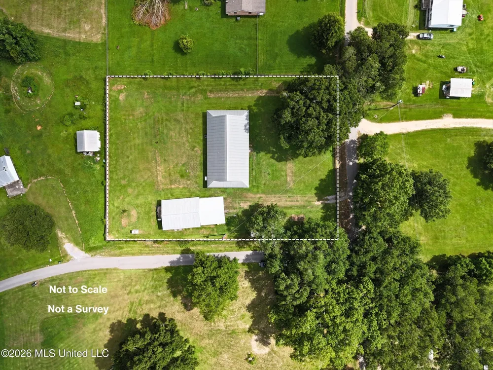 3506 Jerry Davis Road Moss Point, MS 39562