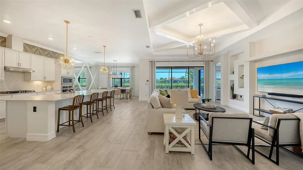 7005 WHITTLEBURY TRAIL Lakewood Ranch, FL 34202
